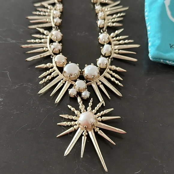Kendra Scott vintage necklace